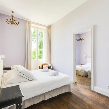 Lutry - Walking Steps From Geneva With Patio Apartman