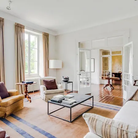 Lutry - Walking Steps From Geneva With Patio Apartman